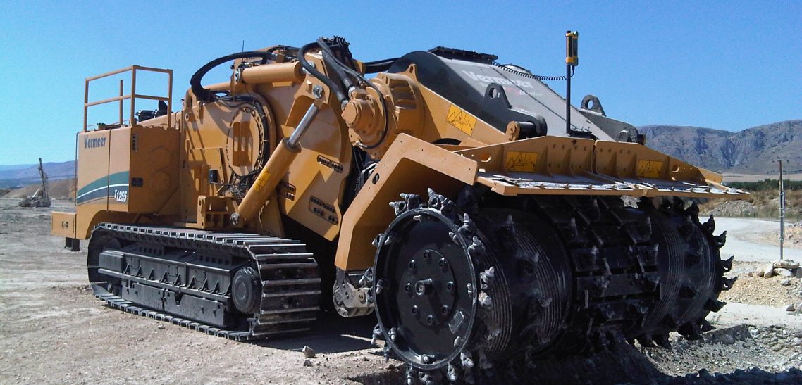 T1255TL (9) Il Terrain Leveler Vermeer continua a sbancare